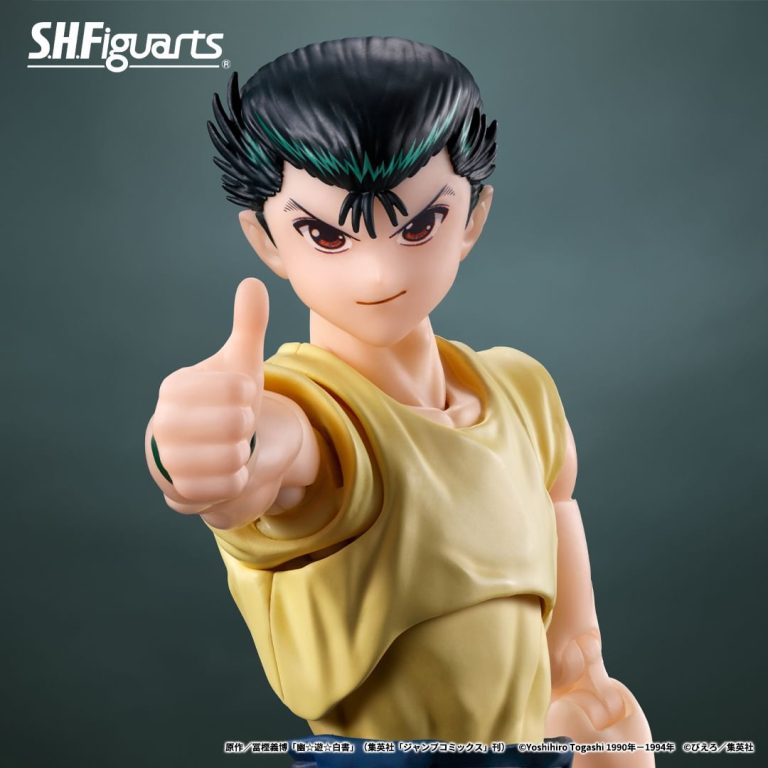 The SHFiguarts Yusuke Urameshi figure in a thumbs up pose